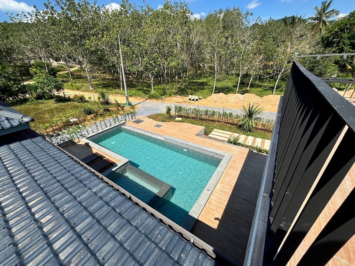 Seashine Pool Villa | 15-min walk to beach