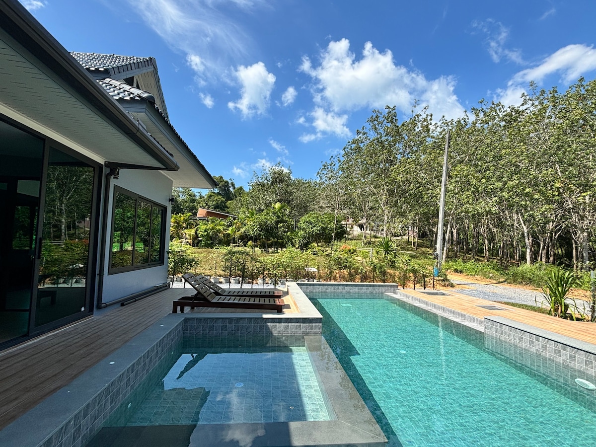 Seashine Pool Villa