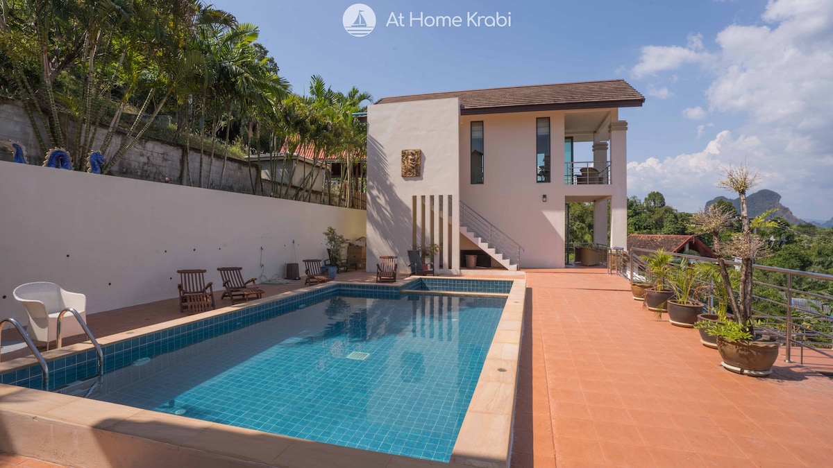 Pano View Hillside Private Pool